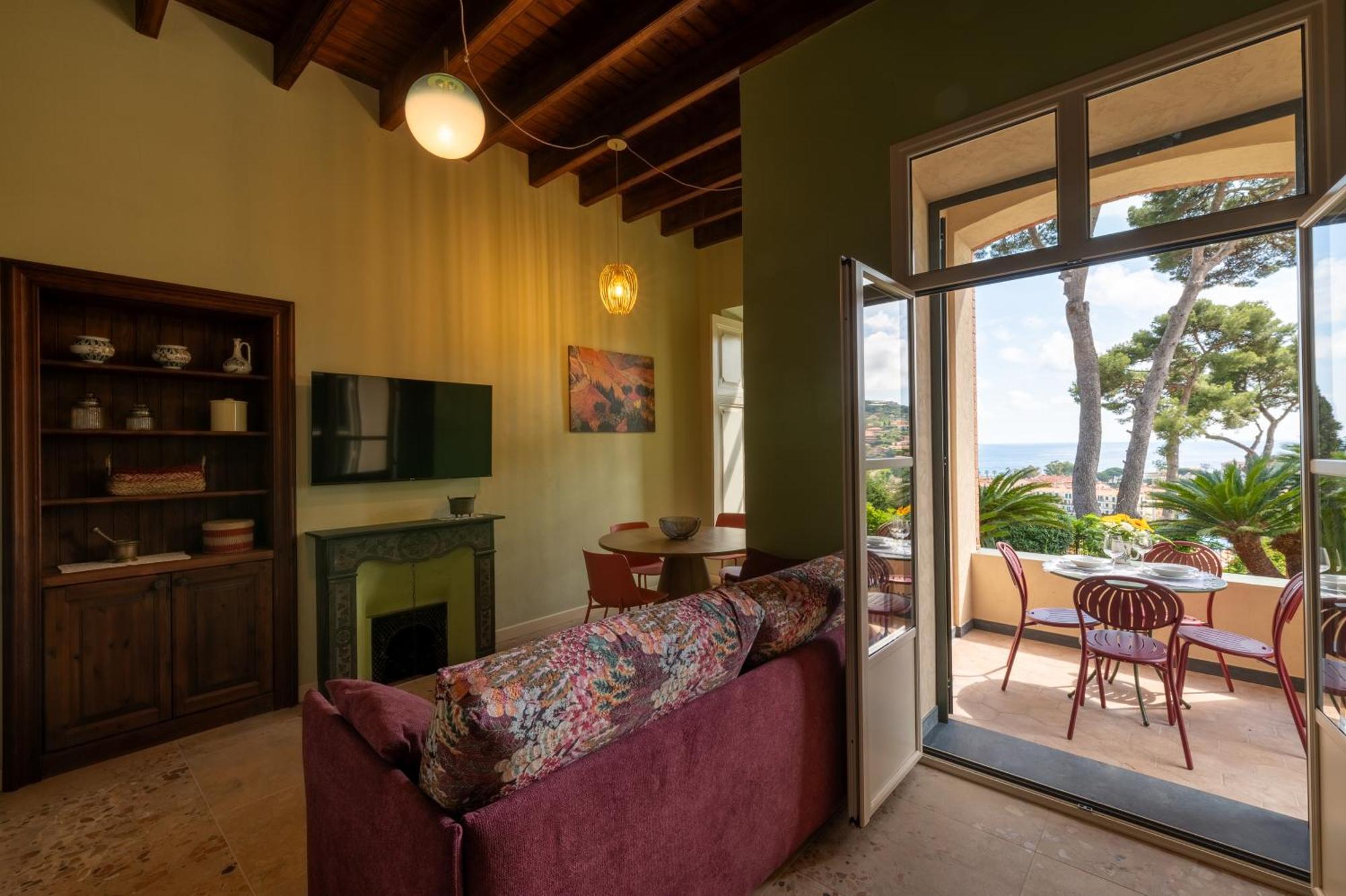 Villa Rappis อิมเปรีอา ภายนอก รูปภาพ